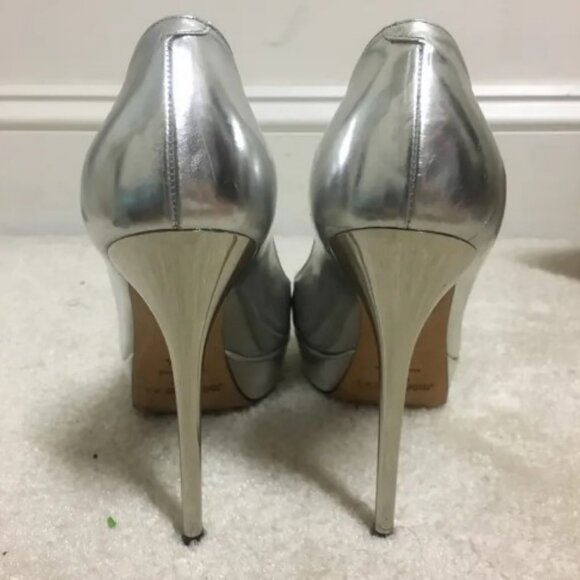 Jimmy Choo Patent leather silver heels - Picture 6 of 15